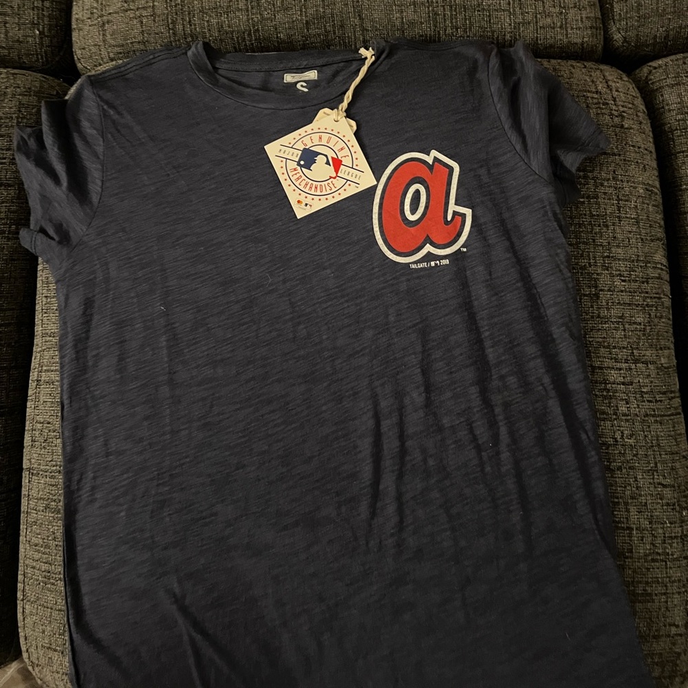 Vintage-Logo Atlanta Braves Shirt